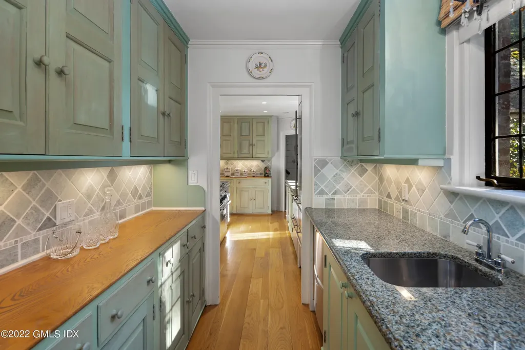 520 Indian Field Road Greenwich CT 06830