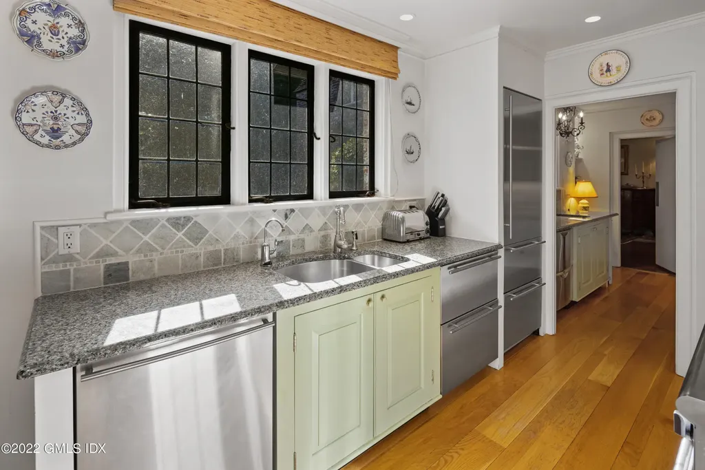 520 Indian Field Road Greenwich CT 06830