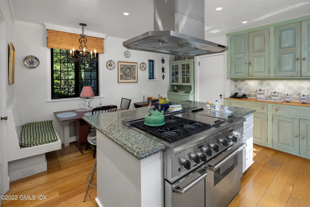 520 Indian Field Road Greenwich CT 06830