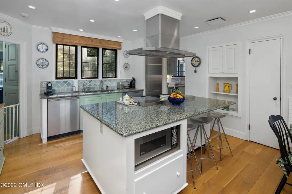 520 Indian Field Road Greenwich CT 06830