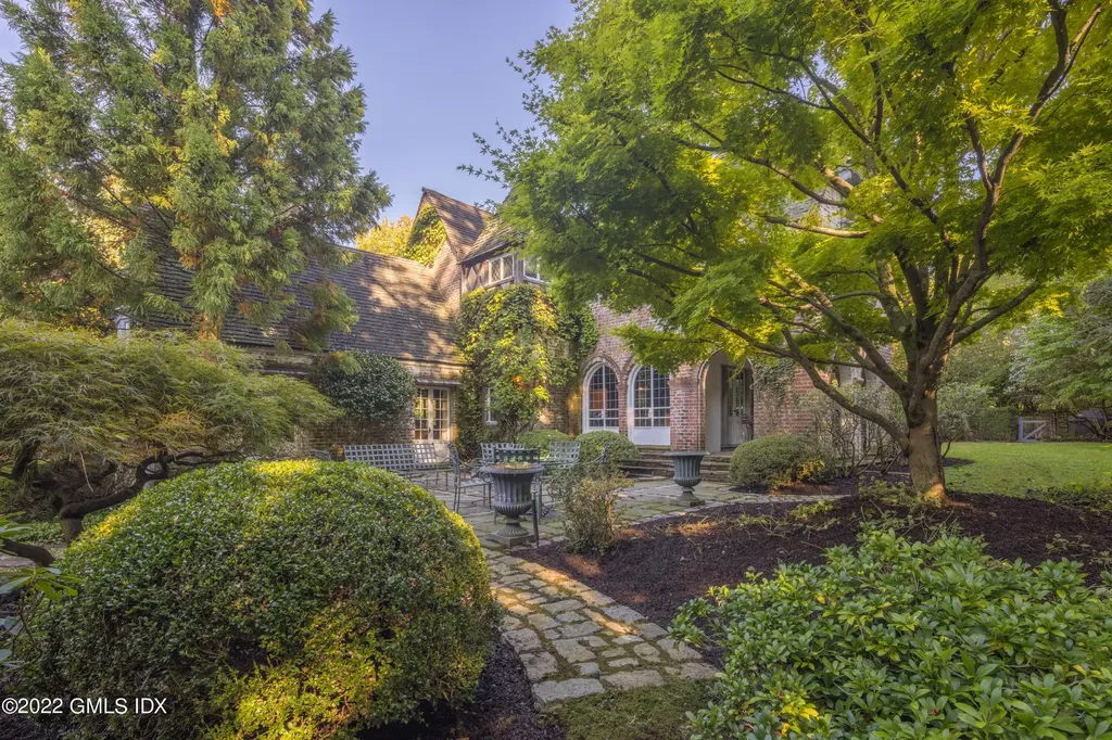 520 Indian Field Road Greenwich CT 06830