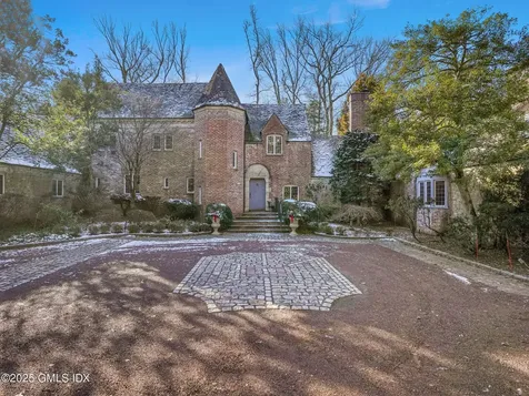 520 Indian Field Road Greenwich CT 06830