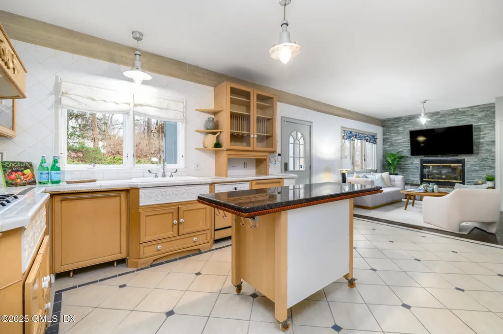 177 Briar Brae Road Stamford CT 06903