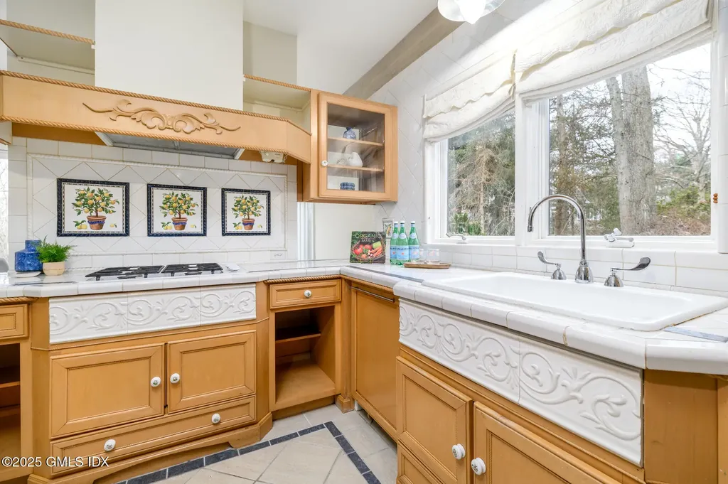 177 Briar Brae Road Stamford CT 06903