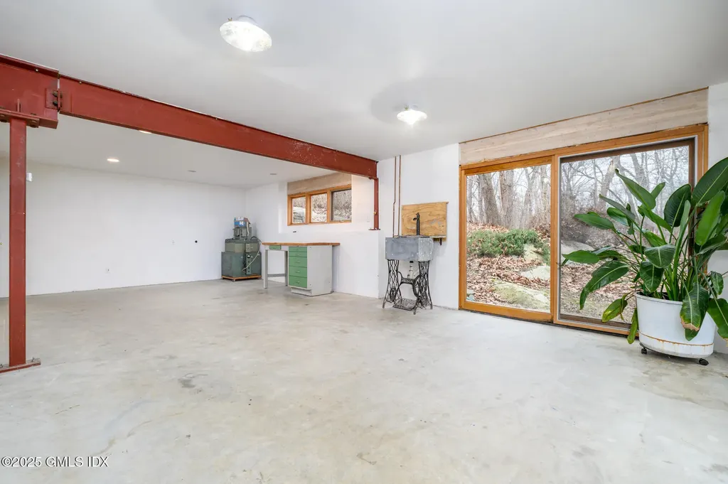 177 Briar Brae Road Stamford CT 06903