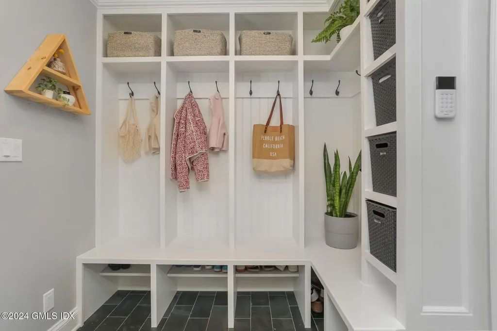 8 Glendale Street Cos Cob CT 06807