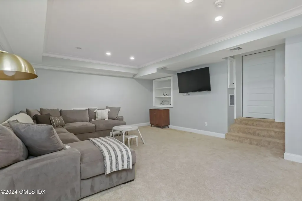 8 Glendale Street Cos Cob CT 06807