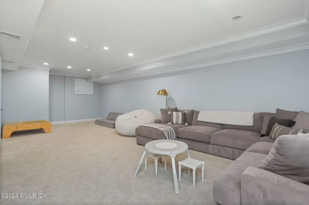 8 Glendale Street Cos Cob CT 06807