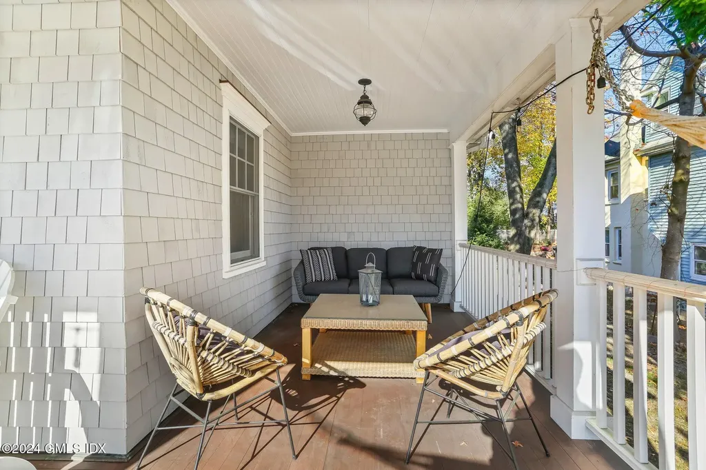 8 Glendale Street Cos Cob CT 06807