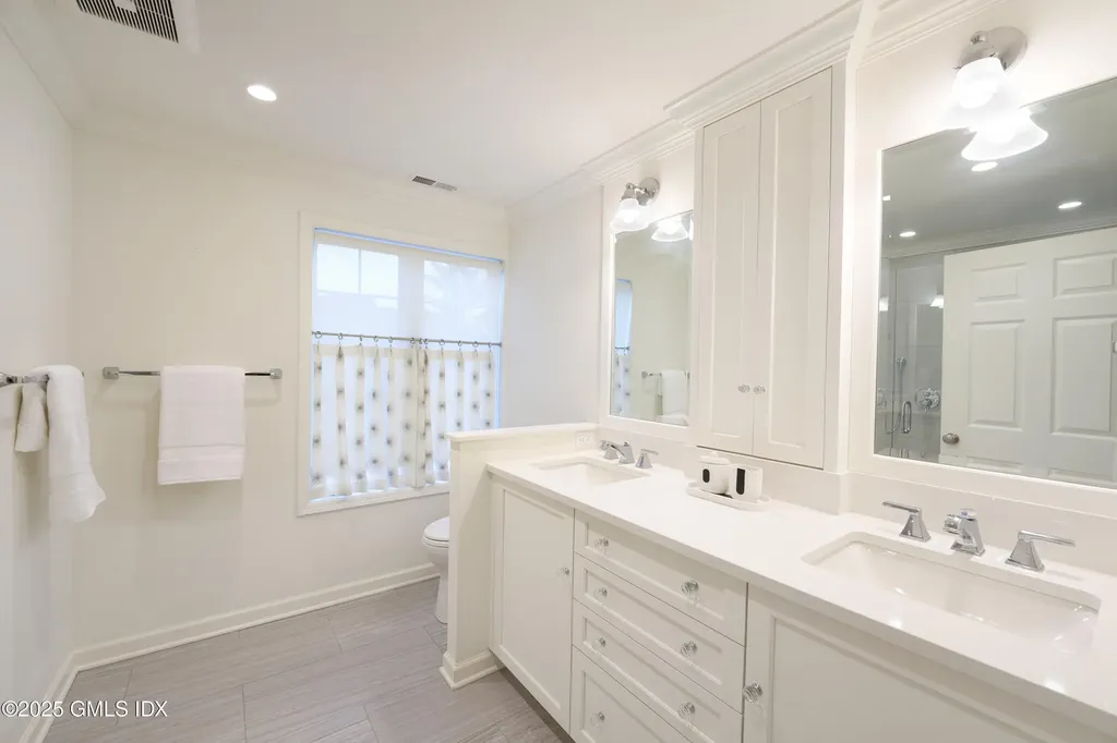 33 Lafayette Court Greenwich CT 06830