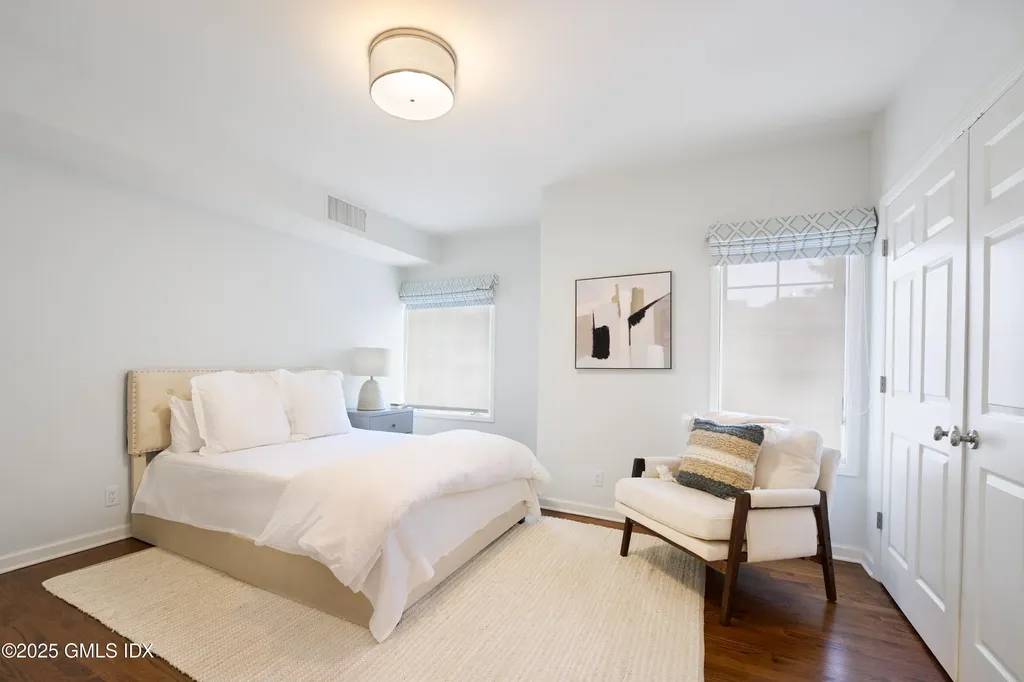 33 Lafayette Court Greenwich CT 06830