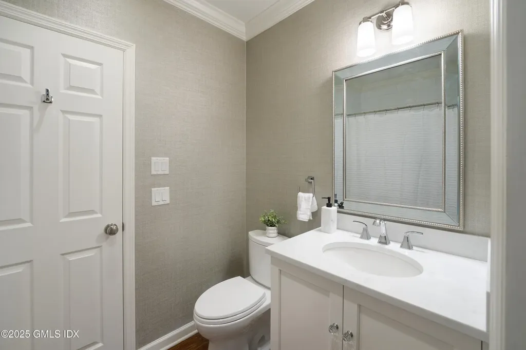 33 Lafayette Court Greenwich CT 06830