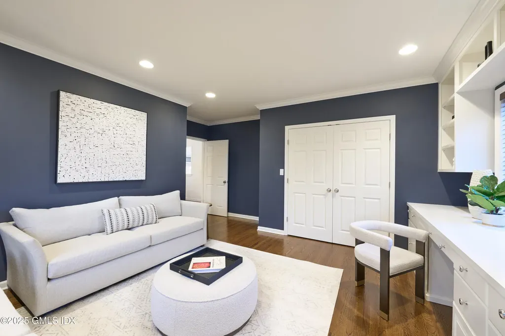 33 Lafayette Court Greenwich CT 06830