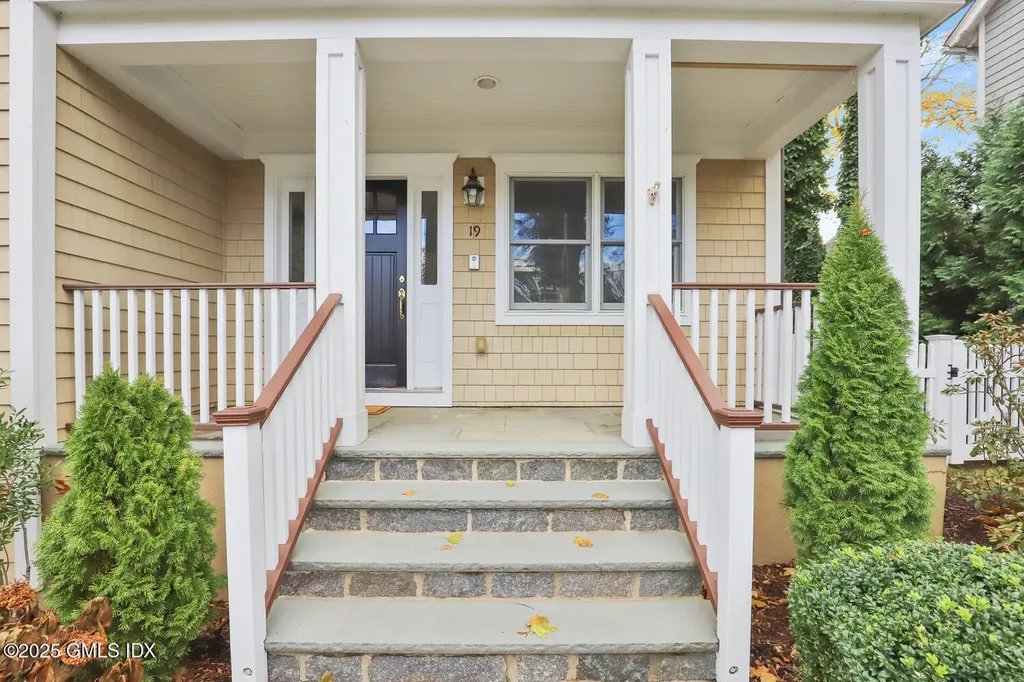 19 Farley Street Greenwich CT 06830