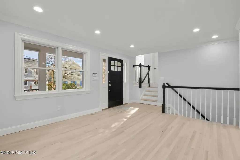 19 Farley Street Greenwich CT 06830