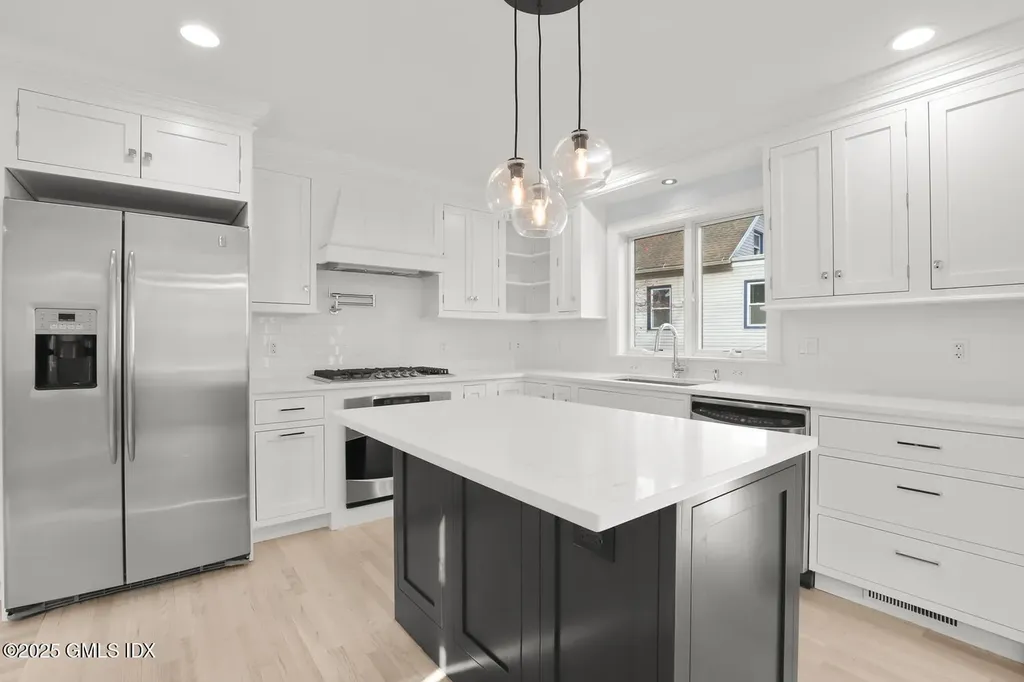 19 Farley Street Greenwich CT 06830