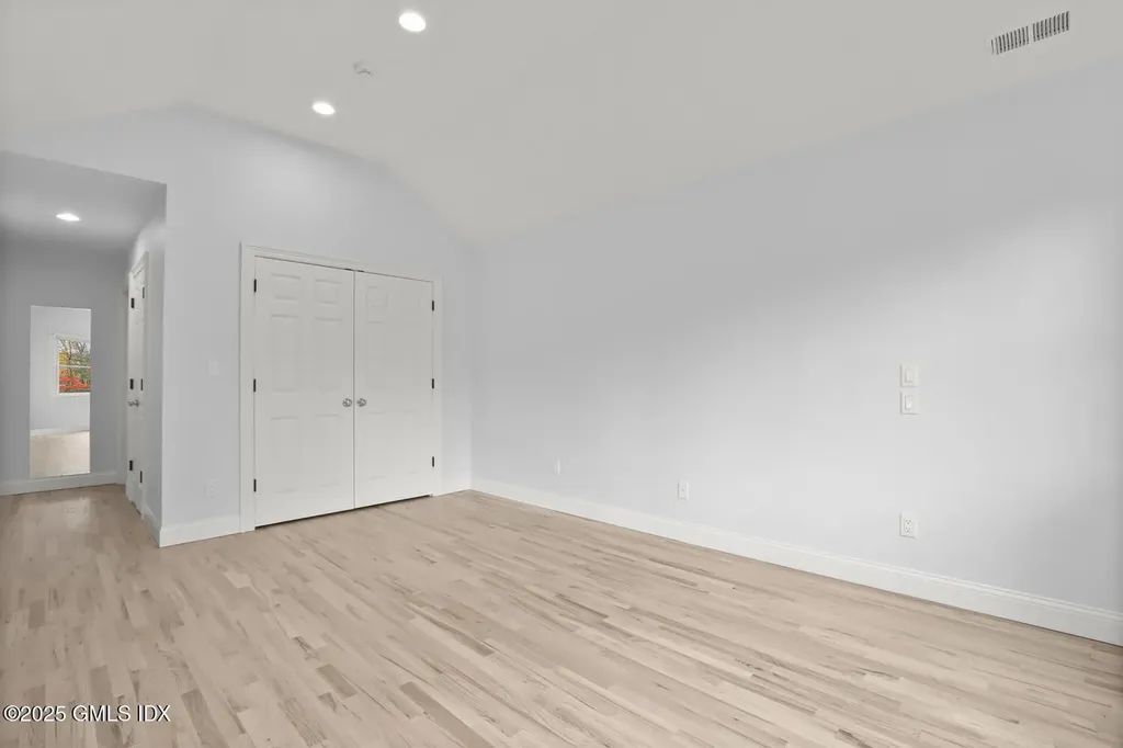 19 Farley Street Greenwich CT 06830