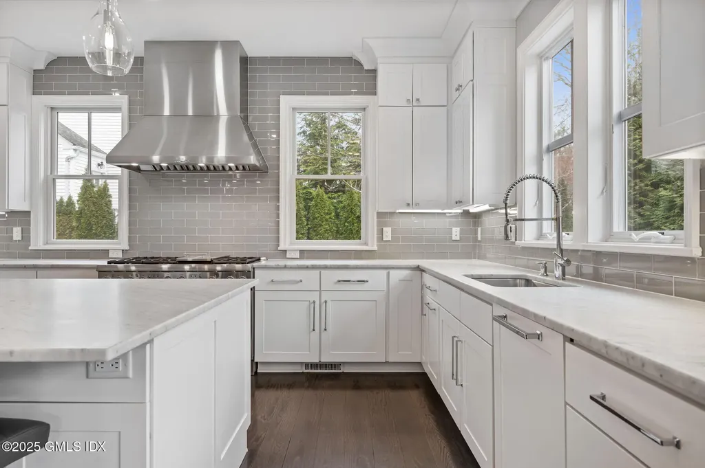 11 Valleywood Road Cos Cob CT 06807