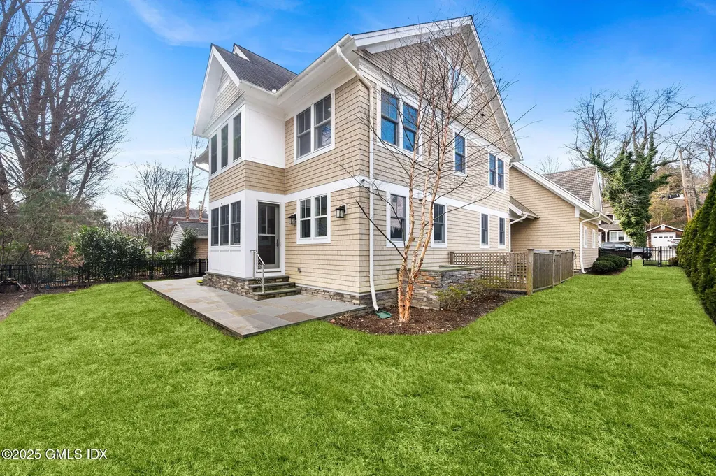 11 Valleywood Road Cos Cob CT 06807