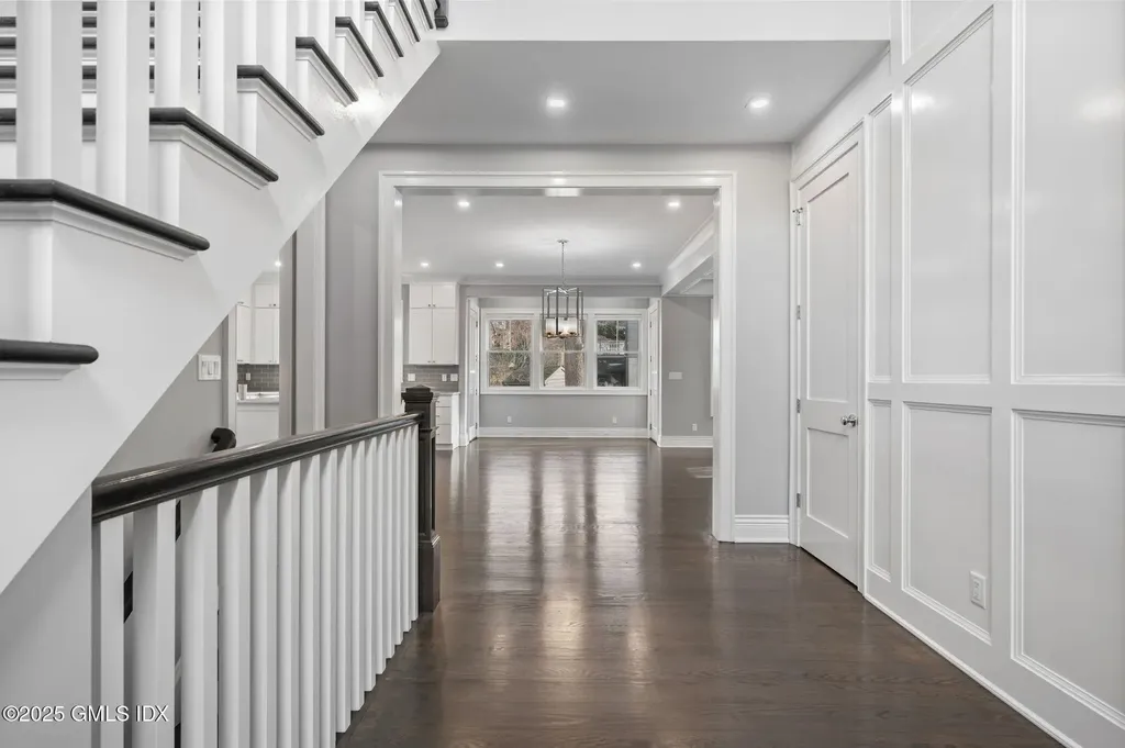 11 Valleywood Road Cos Cob CT 06807