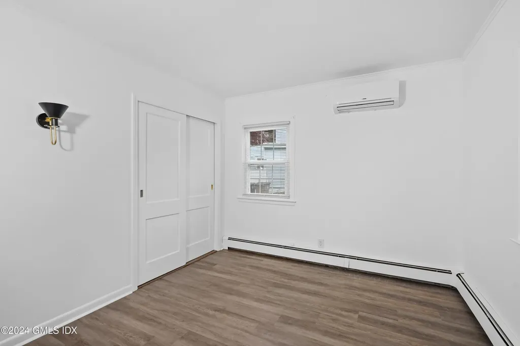 86 W Old Barn Road Stamford CT 06905