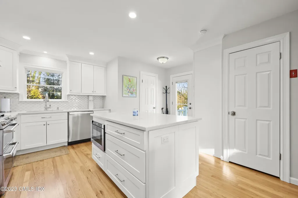 123 Havemeyer Place Greenwich CT 06830