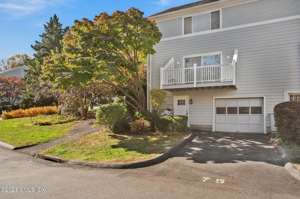 75 Silo Circle Riverside CT 06878