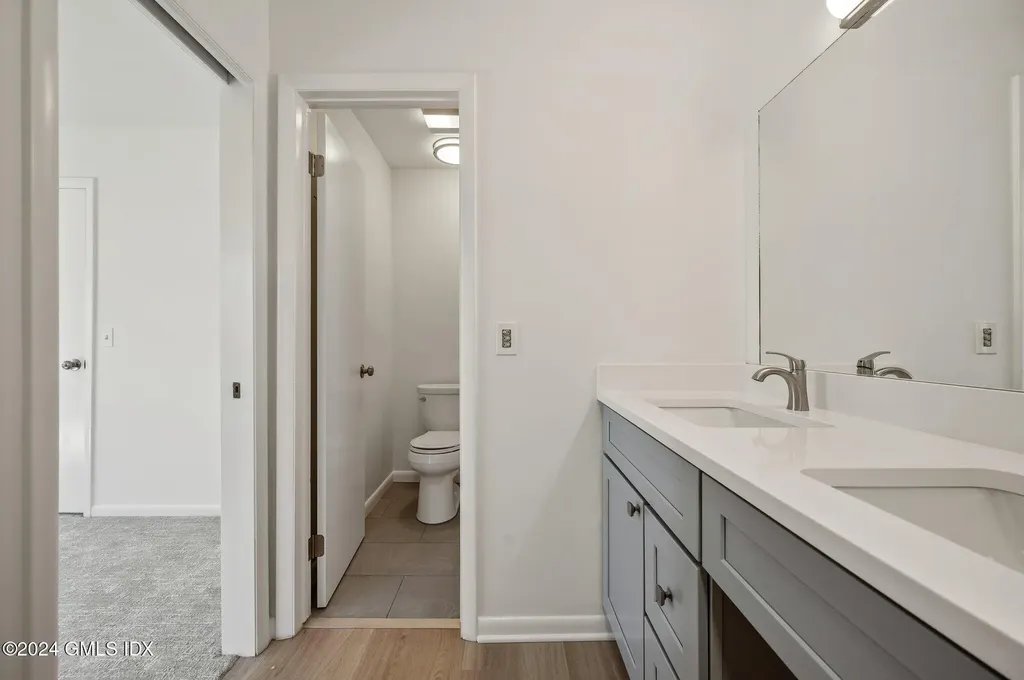 75 Silo Circle Riverside CT 06878