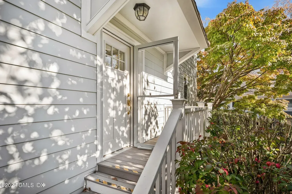 75 Silo Circle Riverside CT 06878