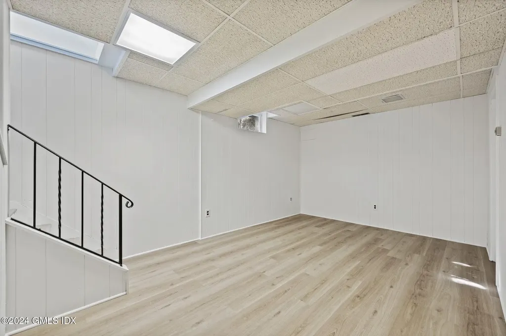 75 Silo Circle Riverside CT 06878