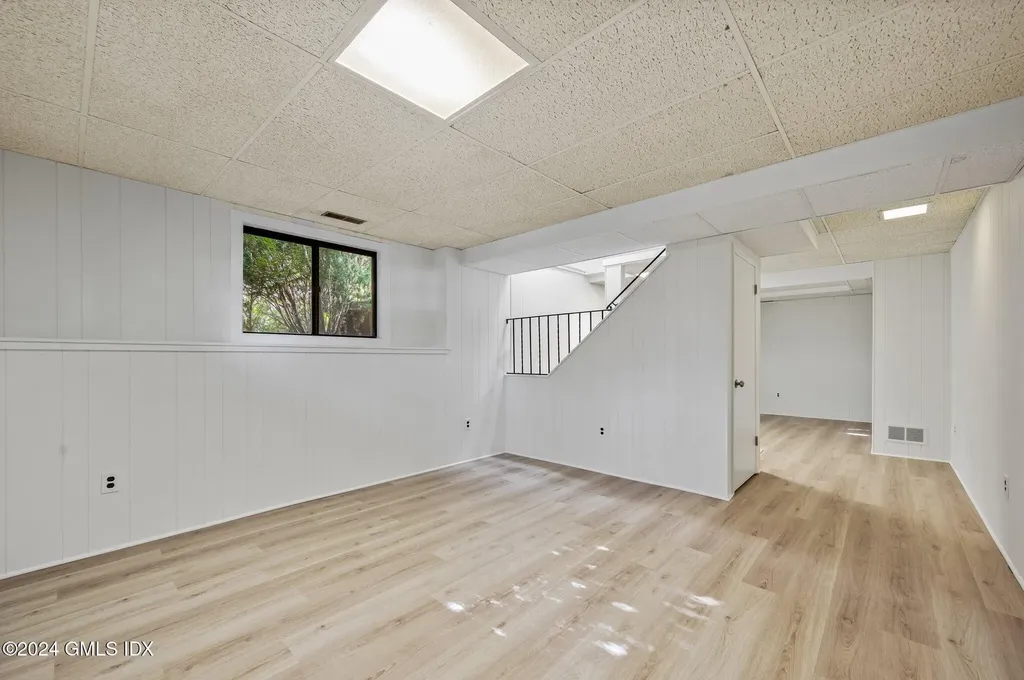 75 Silo Circle Riverside CT 06878