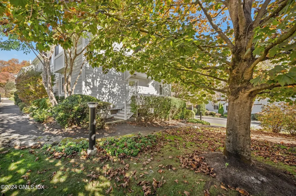 75 Silo Circle Riverside CT 06878