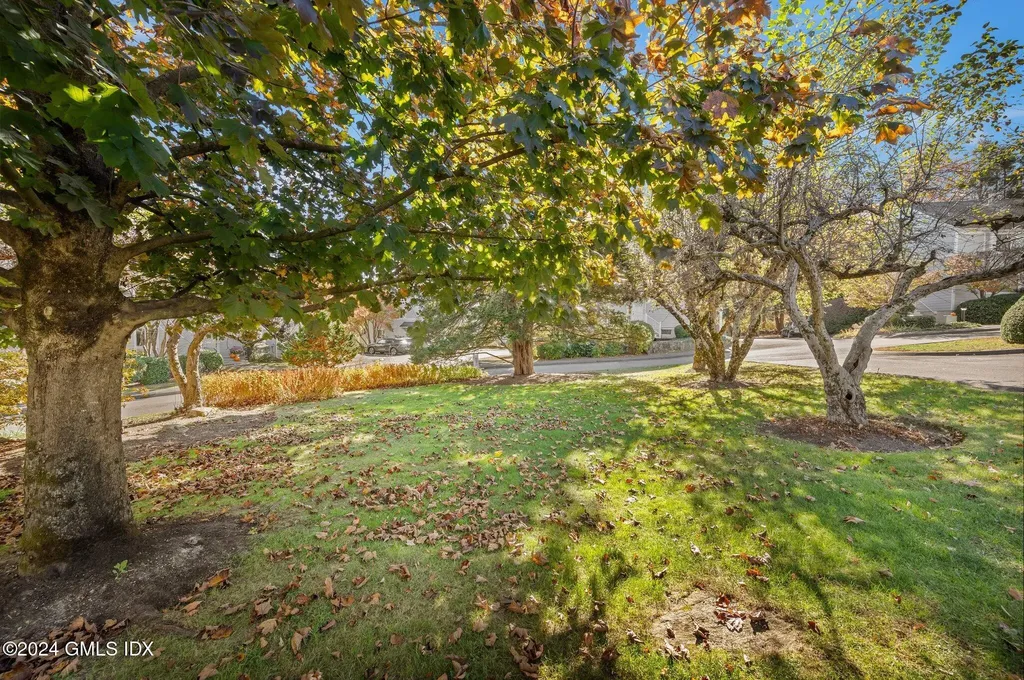 75 Silo Circle Riverside CT 06878