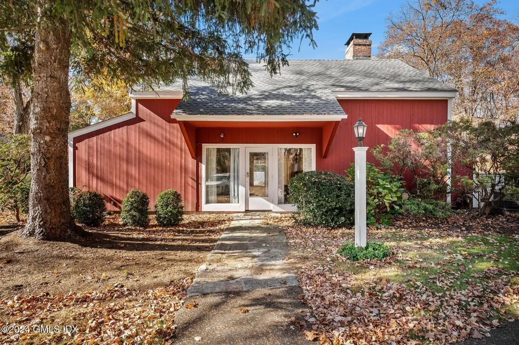 75 Silo Circle Riverside CT 06878