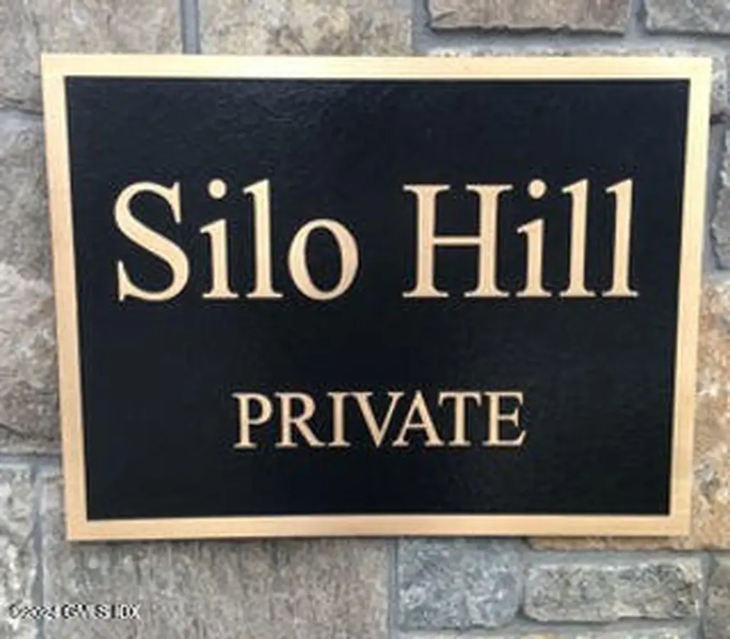 75 Silo Circle Riverside CT 06878