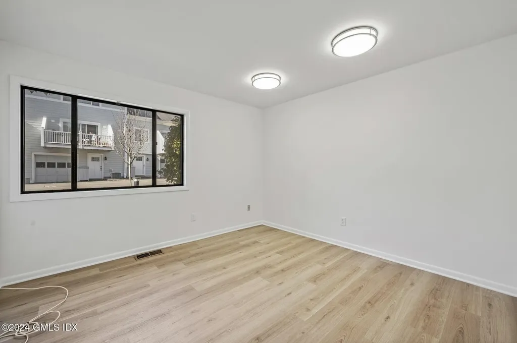 75 Silo Circle Riverside CT 06878