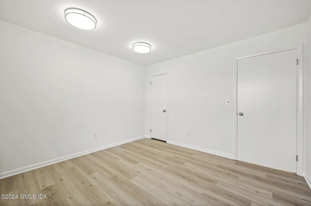 75 Silo Circle Riverside CT 06878