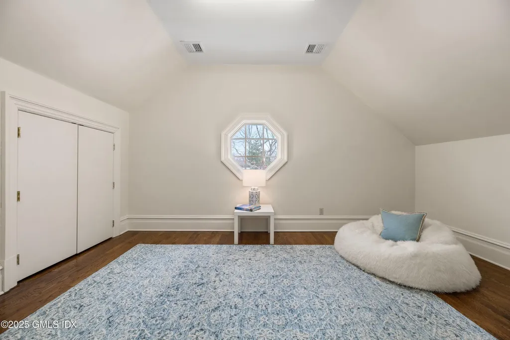 20 Sherwood Farm Lane Greenwich CT 06831