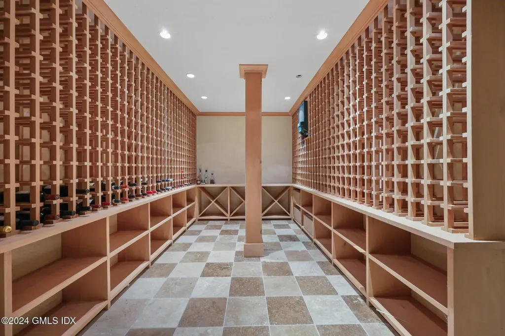 20 Sherwood Farm Lane Greenwich CT 06831