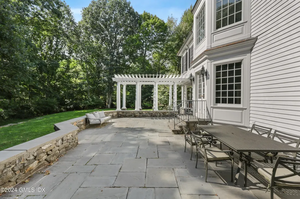 20 Sherwood Farm Lane Greenwich CT 06831