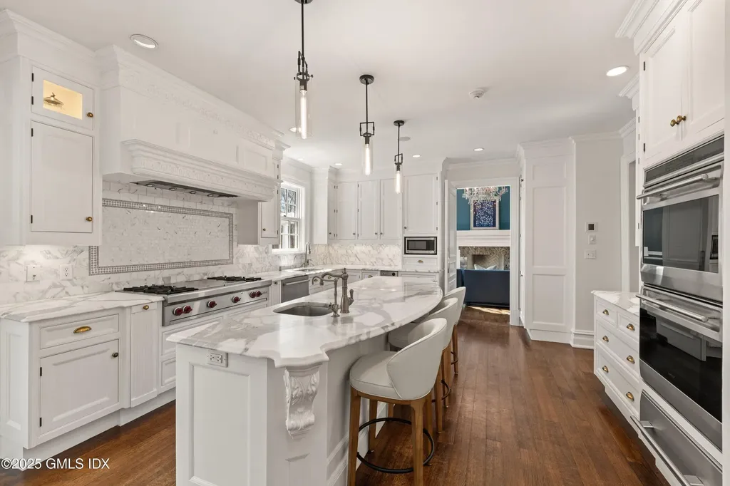 20 Sherwood Farm Lane Greenwich CT 06831