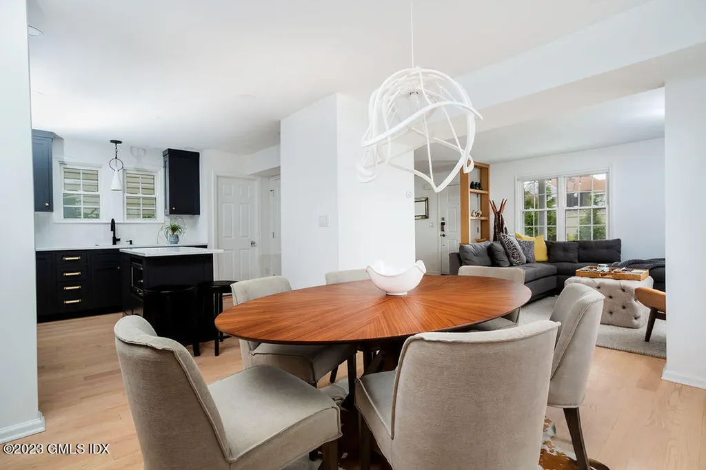 11 Elm Place Greenwich CT 06830