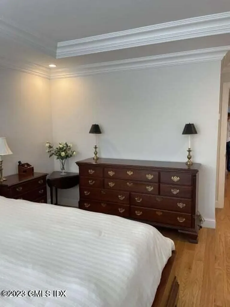 8 N Sound Beach Avenue Extension Riverside CT 06878