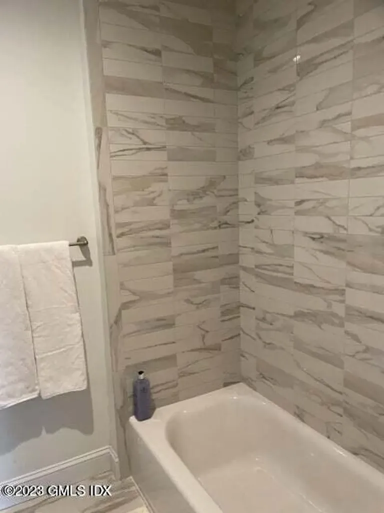 8 N Sound Beach Avenue Extension Riverside CT 06878