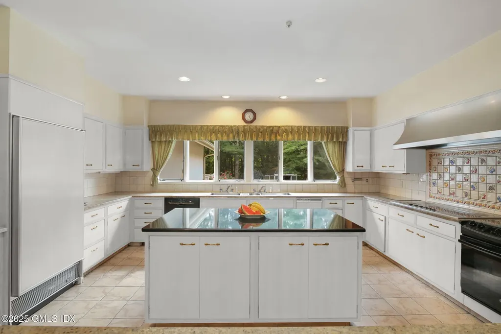 724 North Street Greenwich CT 06831