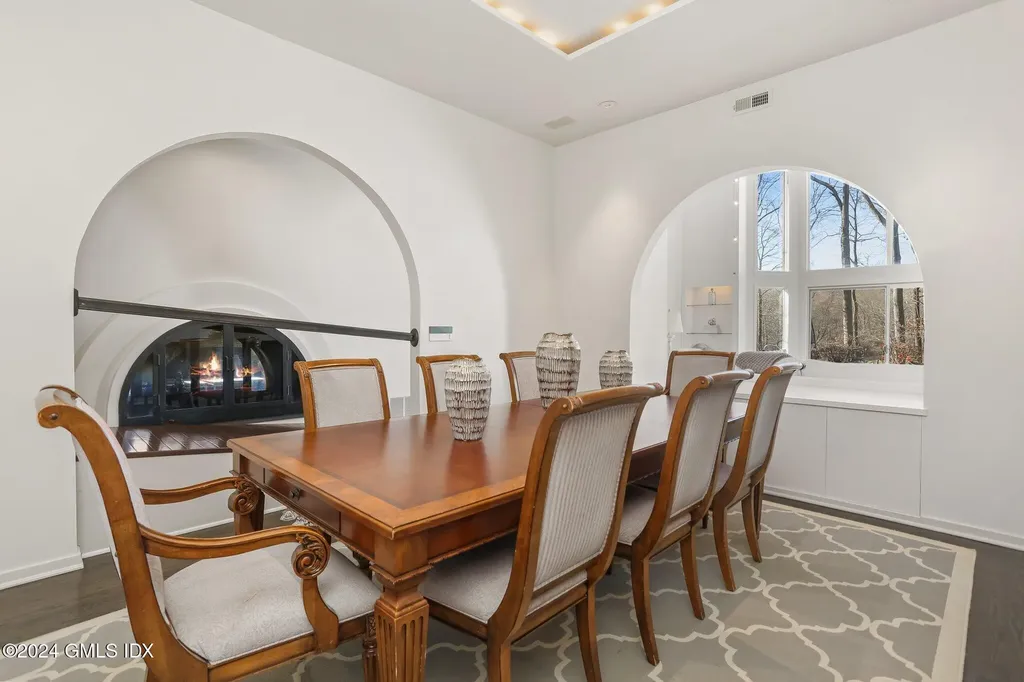 99 Londonderry Drive Greenwich CT 06830