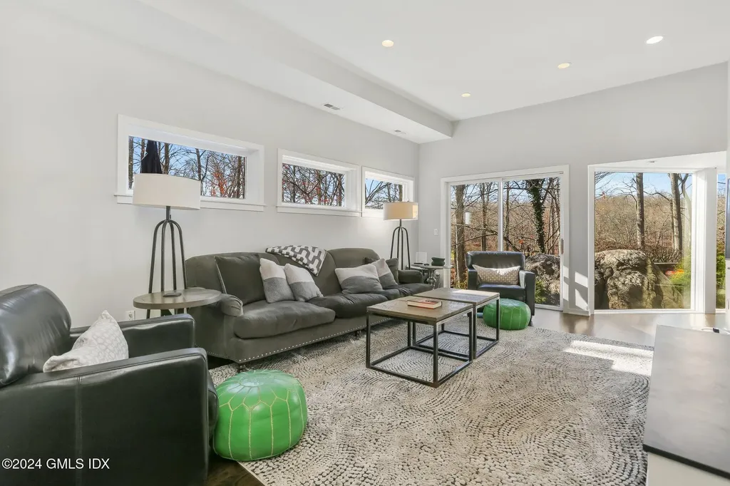 99 Londonderry Drive Greenwich CT 06830