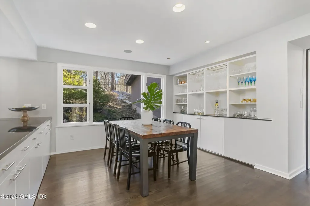 99 Londonderry Drive Greenwich CT 06830