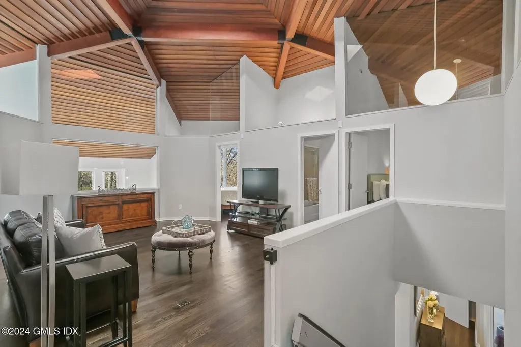 99 Londonderry Drive Greenwich CT 06830