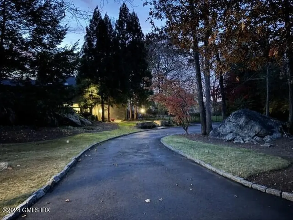 99 Londonderry Drive Greenwich CT 06830